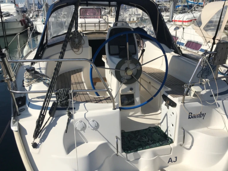 Bavaria Bavaria 30 Cruiser między profesjonalistami a osobami prywatnymi w Port Pin Rolland