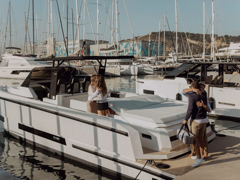 Wynajem Motorówka DEANTONIO YACHTS z patentem 