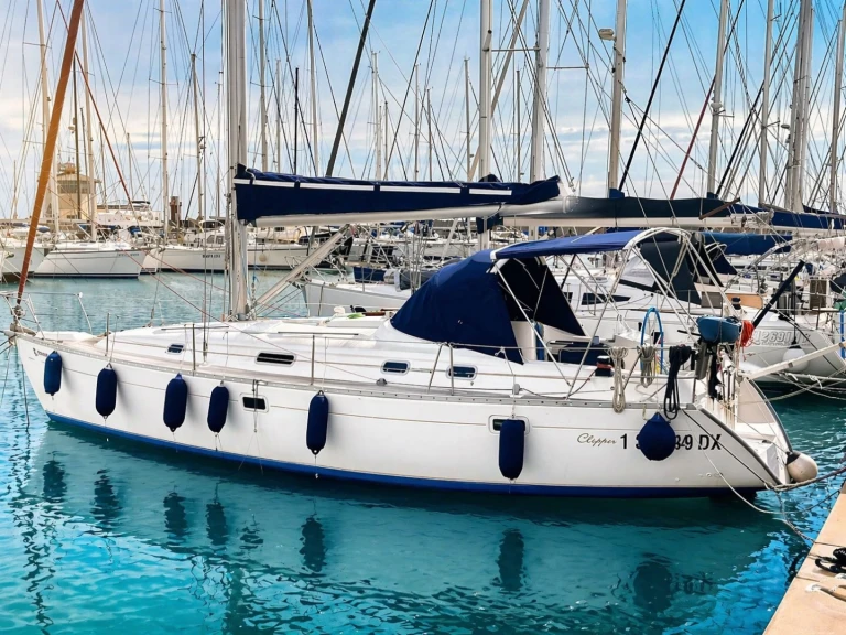 Bénéteau Oceanis 381 między profesjonalistami a osobami prywatnymi w Ponza