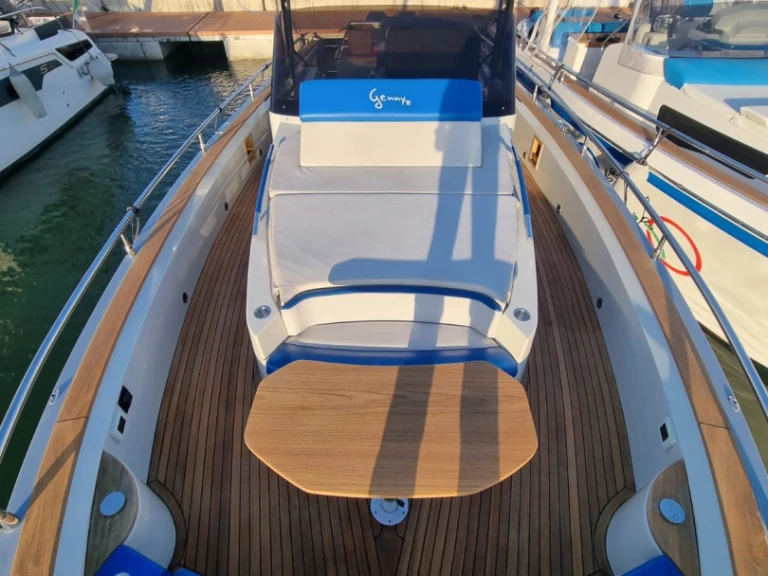 Wynajmij Allures Italyure 38 Sport w Sorrento