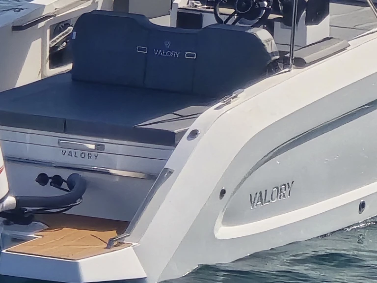 Wynajem łodzi Palma de Mallorca tanio Valori open 