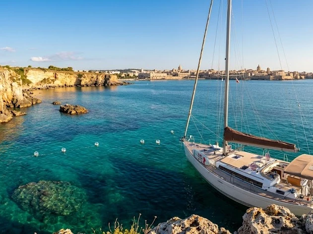 Wynajem łodzi Siracusa tanio Dofour 485