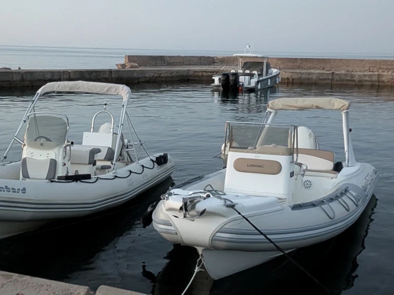 Wynajmij Łódż półsztywna z lub bez skippera Lomac w Porto-Vecchio