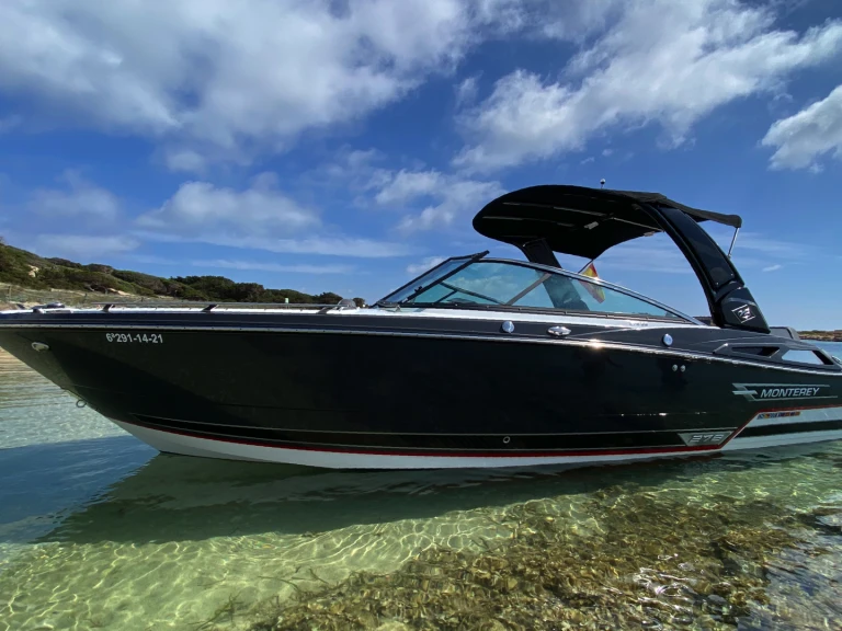 Wynajem w Ibiza Town- Monterey 278 SS na SamBoat
