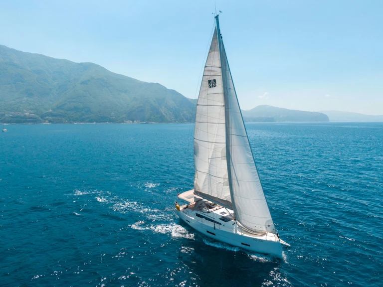 Wynajem w Castellammare di Stabia- Dufour Dufour 430 na SamBoat