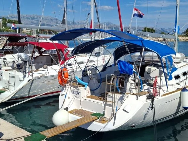 Wynajmij Dufour Dufour 455 Grand Large w Split