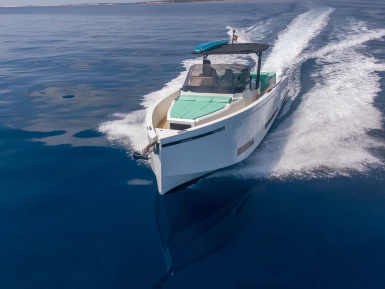 Wynajem Motorówka De Antono Yachts z patentem 