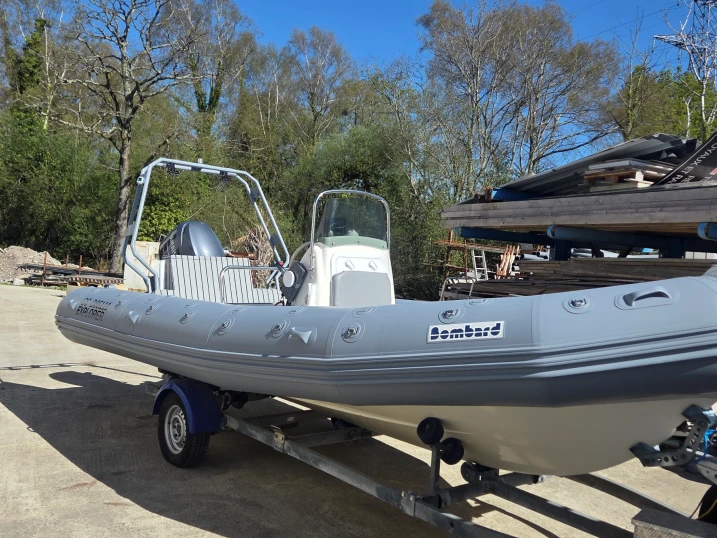 Wynajem w Concarneau- Bombard Explorer 640 na SamBoat