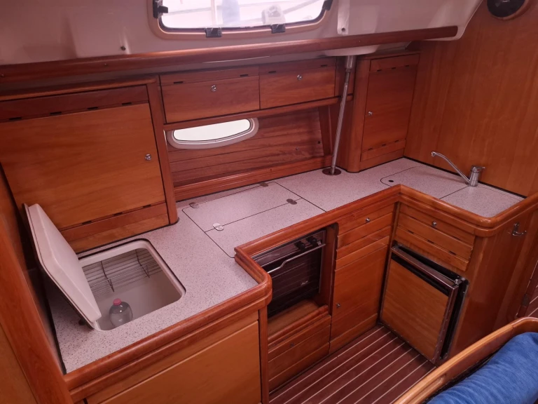 Wynajem łodzi Bavaria Bavaria 42 Cruiser w Marina di Grosseto na SamBoat 