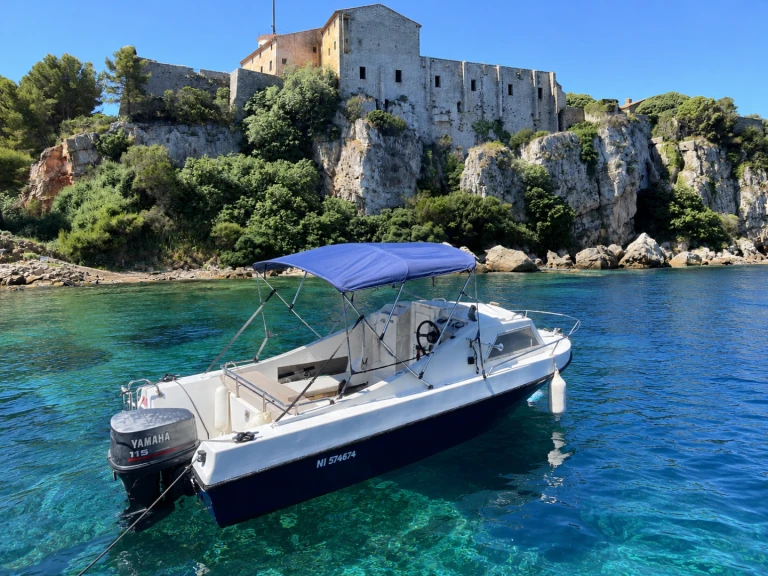 Wynajmij Motorówka z lub bez skippera Rocca w Cannes