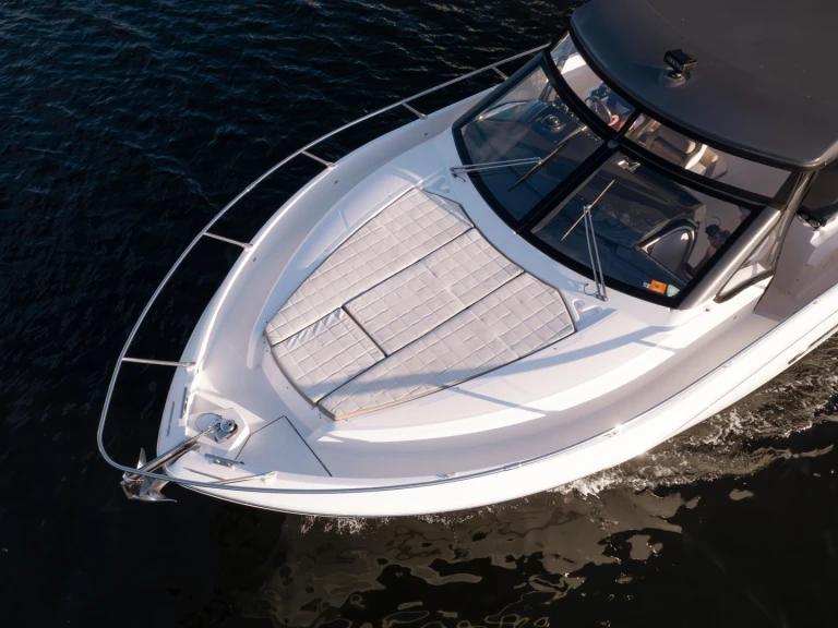 Wynajmij Absolute Yachts absolute 40 w Juan-les-Pins