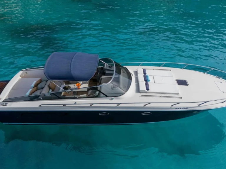Wynajem łodzi Saint-Jean-Cap-Ferrat tanio Itama 40