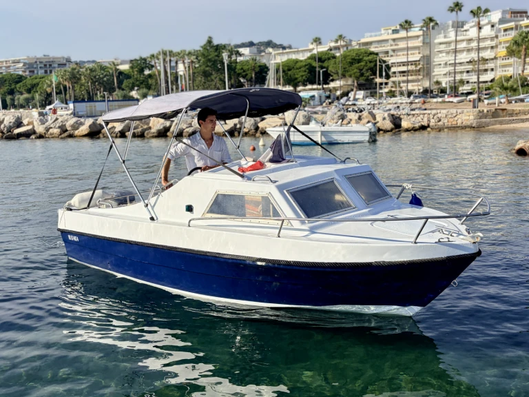 Wynajem Motorówka w Cannes - Rocca Super Mistral