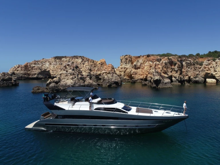 Luksusowy jacht do wynajmu w Villefranche-sur-Mer w najlepszej cenie