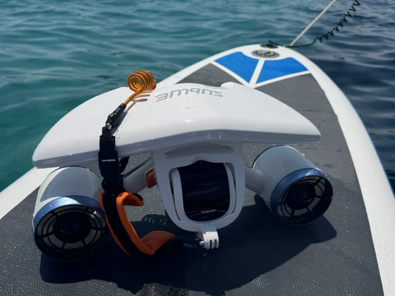 Bwa Sport 22 GT między profesjonalistami a osobami prywatnymi w Vieux Port Golfe-Juan