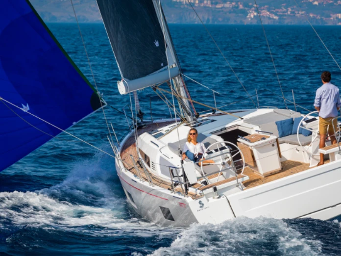 Wynajmij Bénéteau Oceanis 46.1 w Arzon