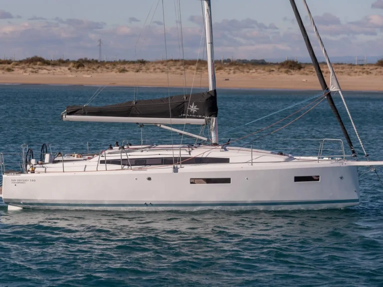 Wynajmij Jeanneau Sun Odyssey 380 w Hyeres