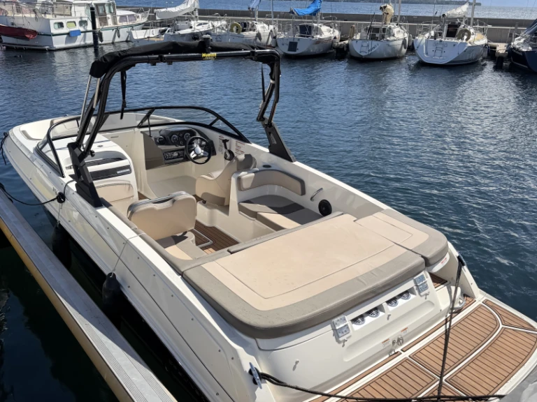 Wynajem w Rolle- Bayliner VR6E na SamBoat