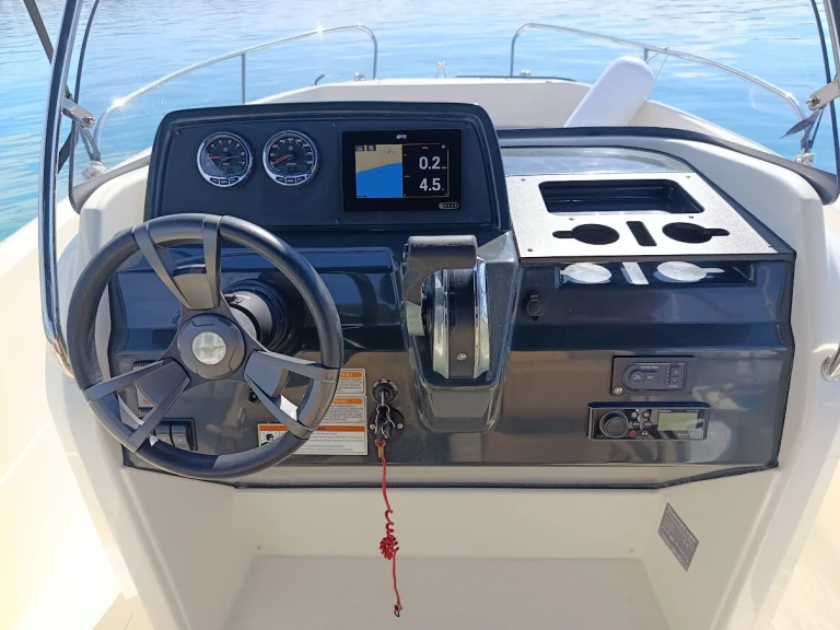 Wynajmij Motorówka z lub bez skippera Quicksilver w SCT Marina Trogir