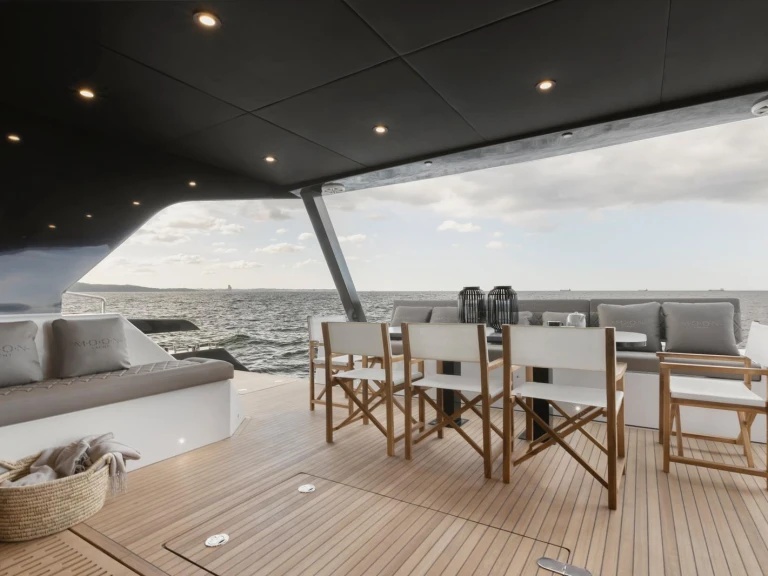Wynajem Katamaran w Lavrio -  Moon Yacht 60 