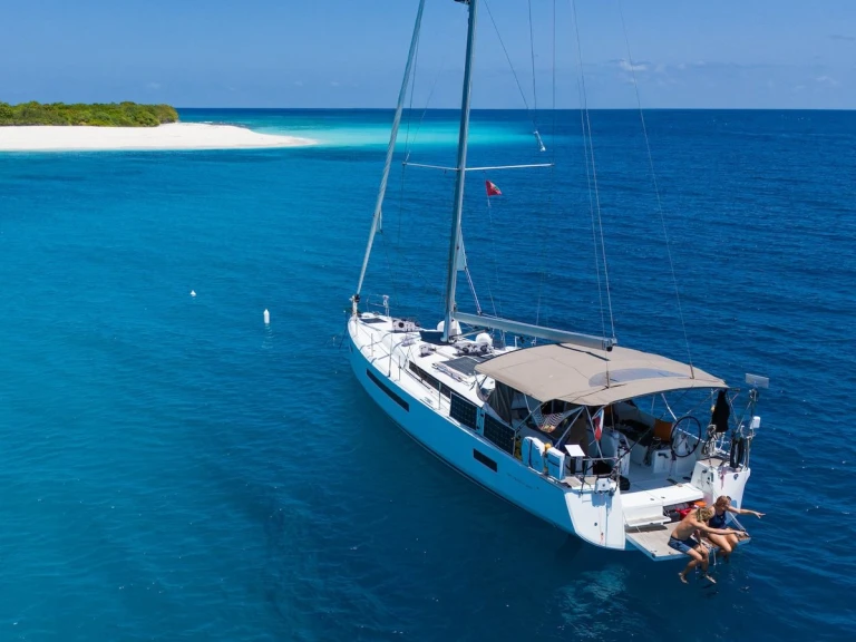 Wynajmij Jeanneau Sun Odyssey 490 w Male