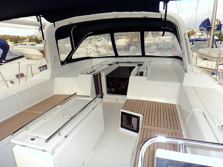 Wynajem w Lavrio- Bénéteau Oceanis 55 na SamBoat