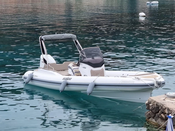 Wynajmij Salpa Soleil 24.5 w Trogir