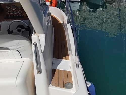Wynajem łodzi Villeneuve-Loubet tanio Faeton 780 Sport