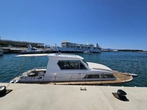 Wynajmij Motorówka z lub bez skippera Castelo w Zadar