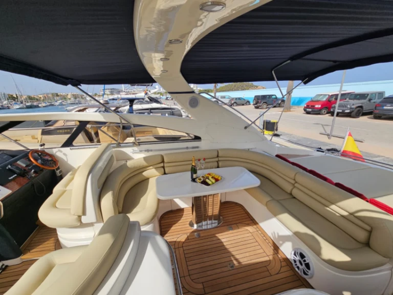 Wynajem łodzi Ibiza Town tanio Princess V50