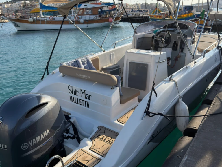 Wynajmij Calion 23 WA  w Msida Yacht Marina