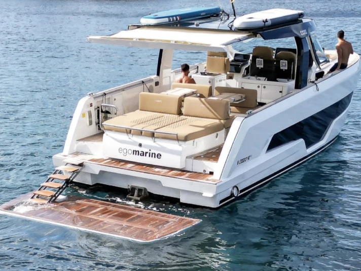 Wynajmij Motorówka z lub bez skippera Fjord w Ibiza Town