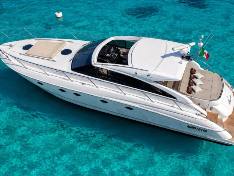Wynajmij Princess Princess V53 w Port of Cannigione