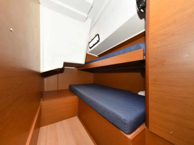 Wynajem łodzi Bormes-les-Mimosas tanio Sun Loft 47 (7 cab.)