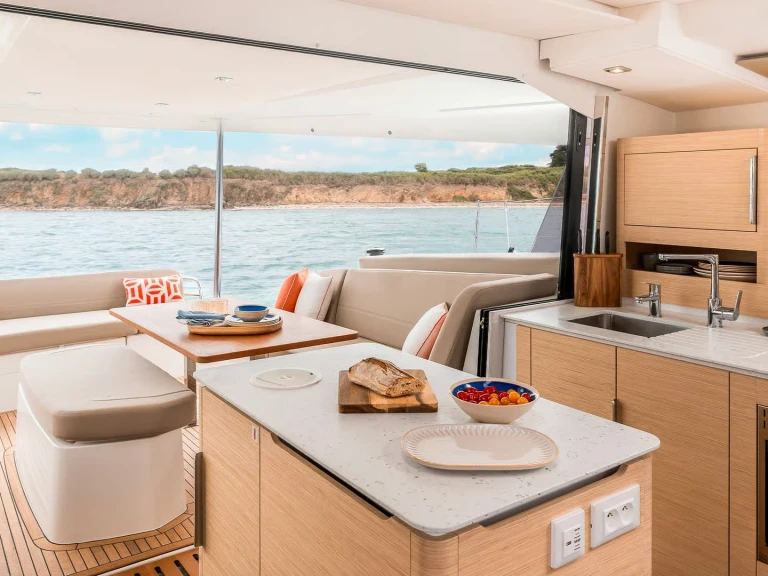 Wynajem łodzi Volos tanio Fountaine Pajot New 41
