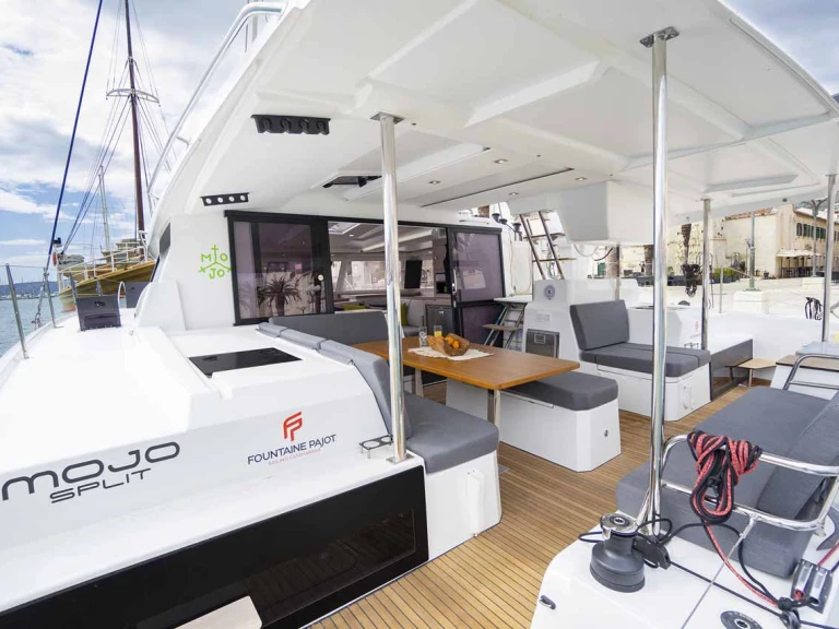 Wynajem w Pula- Fountaine Pajot Astrea 42 na SamBoat