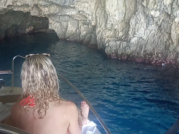 Calion 23 WA  między profesjonalistami a osobami prywatnymi w Msida Yacht Marina