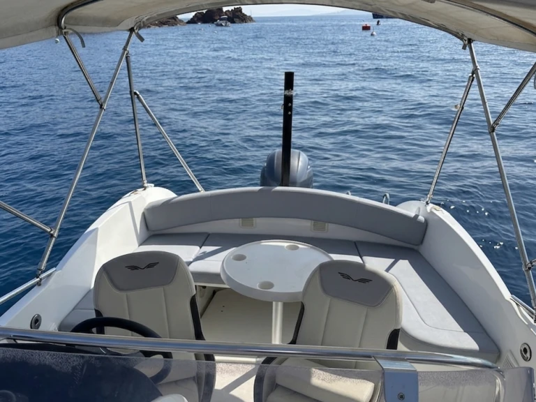 Wynajem w Saint-Raphael- Bénéteau Flyer 6.6 SUNdeck na SamBoat