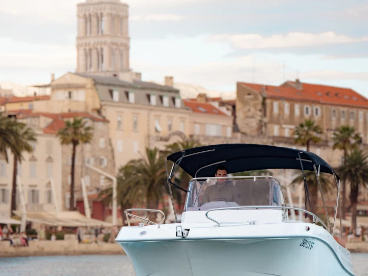 Atlantic open 750 między profesjonalistami a osobami prywatnymi w Split Port
