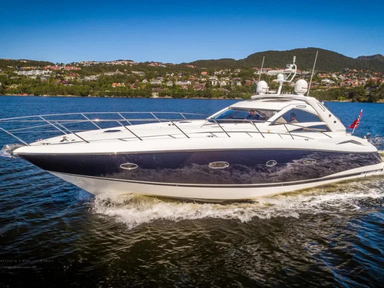 Wynajmij Sunseeker Portofino 53 w Capri
