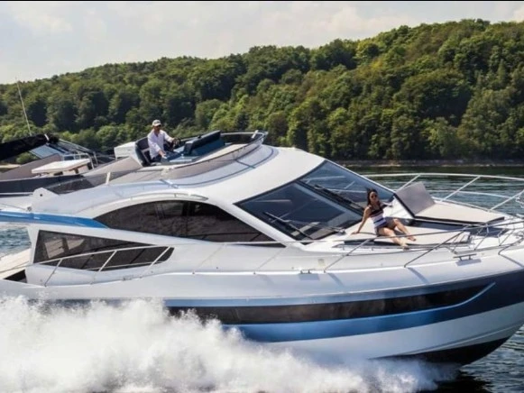 Wynajmij Galeon Galeon 550 Fly w Herceg Novi