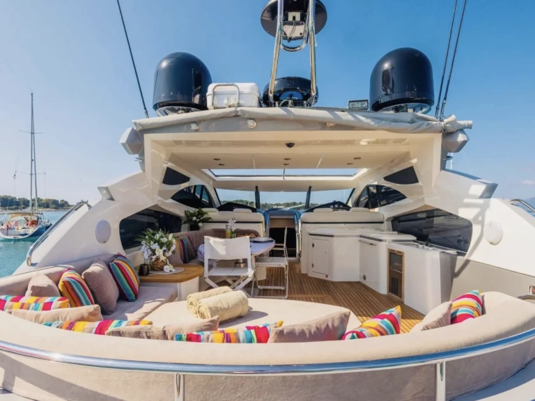 Wynajem w Saint-Tropez- Sunseeker Predator 68 na SamBoat
