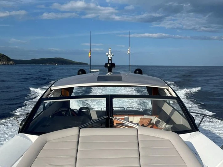 Wynajmij Sunseeker Predator 57 w Antibes