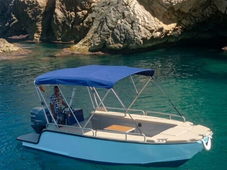 Wynajem Motorówka w Real Club Nautico Denia - Moggaro Open 6'50