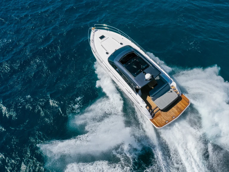 Wynajem łodzi Saint-Tropez tanio Power 44