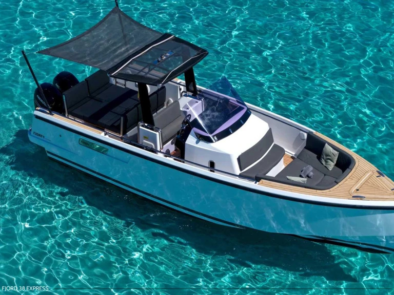 Wynajem łodzi Ibiza Town tanio Fjord 38 Xpress