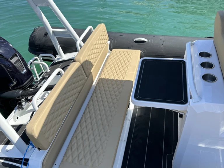 Wynajem w Sitges- Highfield Highfield Sport 700 na SamBoat