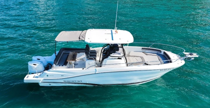 Wynajem łodzi Jeanneau Cap Camarat 9.0 CC w Sitges na SamBoat 