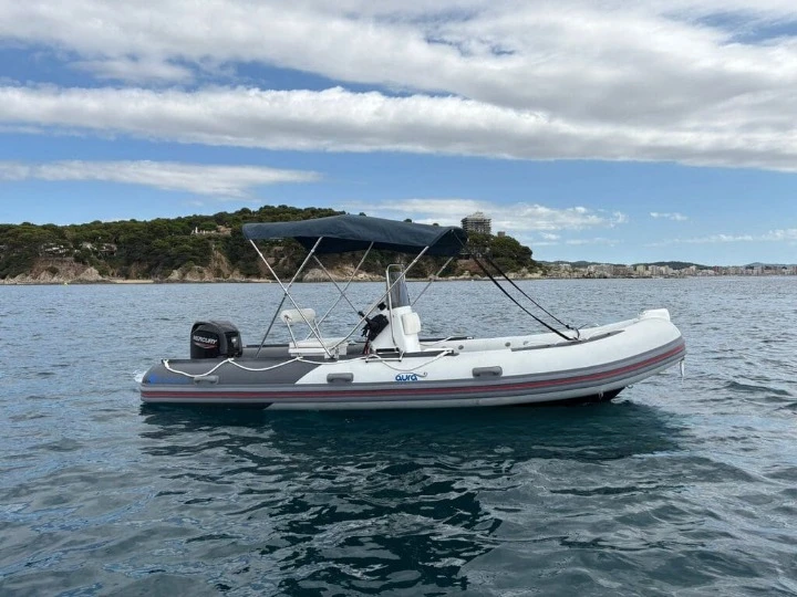 Wynajem łodzi Palamos tanio Aura 520