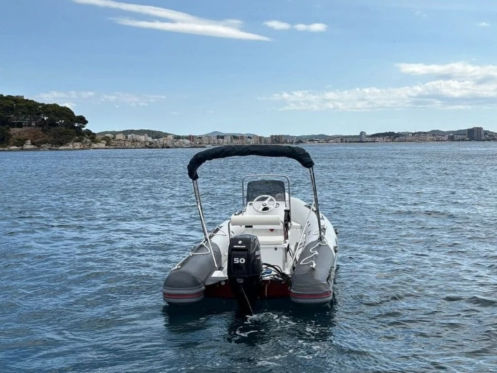 Wynajem Motorówka w Palamos - Golden Ship Aura 520
